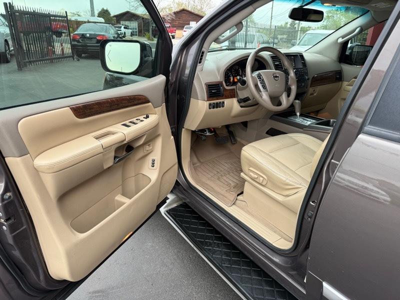 Nissan Armada Platinum 4WD 2014