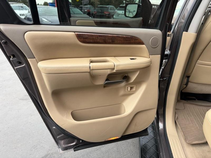 Nissan Armada Platinum 4WD 2014