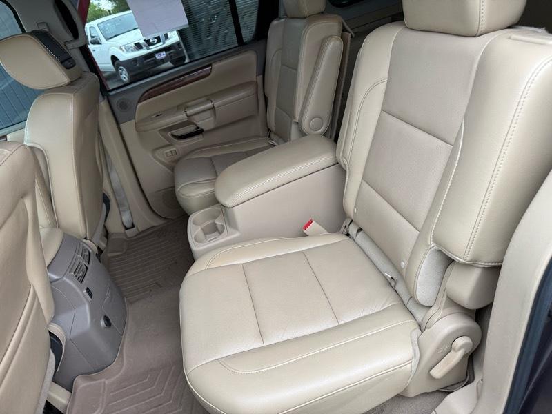 Nissan Armada Platinum 4WD 2014