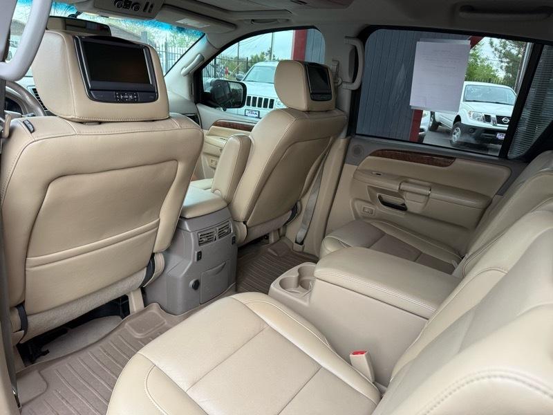 Nissan Armada Platinum 4WD 2014