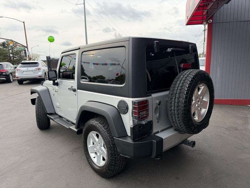 Jeep Wrangler Sport 4WD 2012