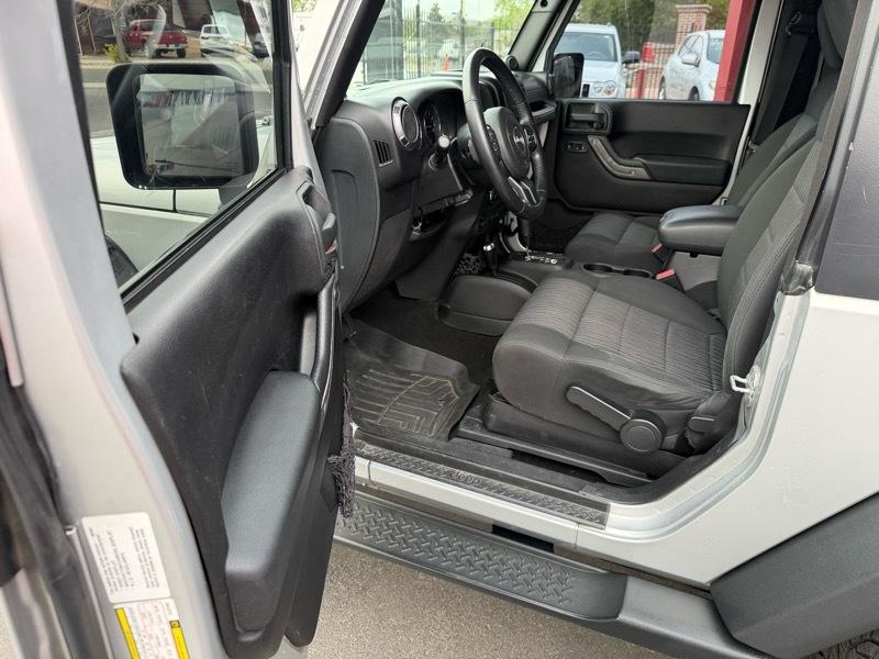 Jeep Wrangler Sport 4WD 2012