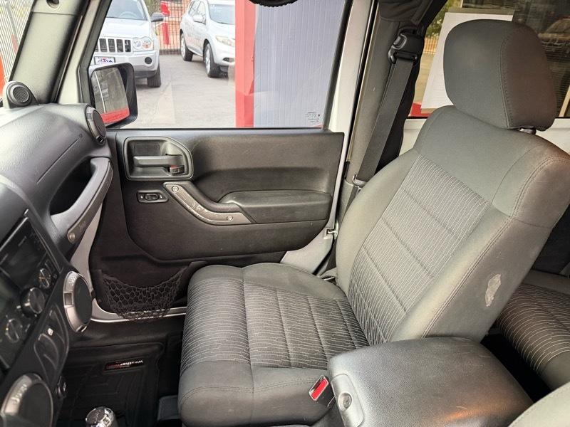 Jeep Wrangler Sport 4WD 2012