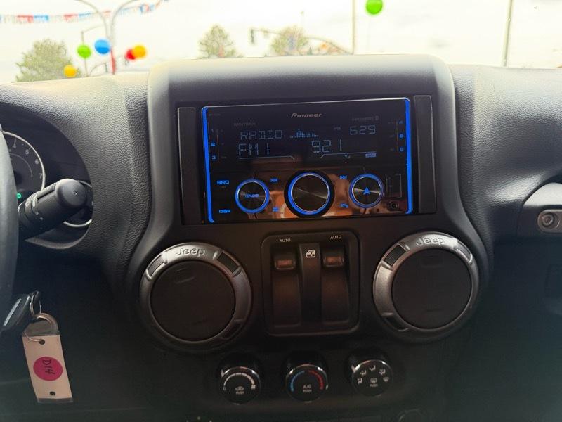 Jeep Wrangler Sport 4WD 2012