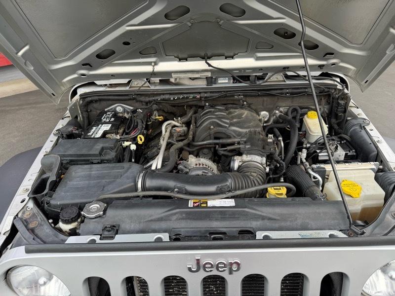 Jeep Wrangler Sport 4WD 2012