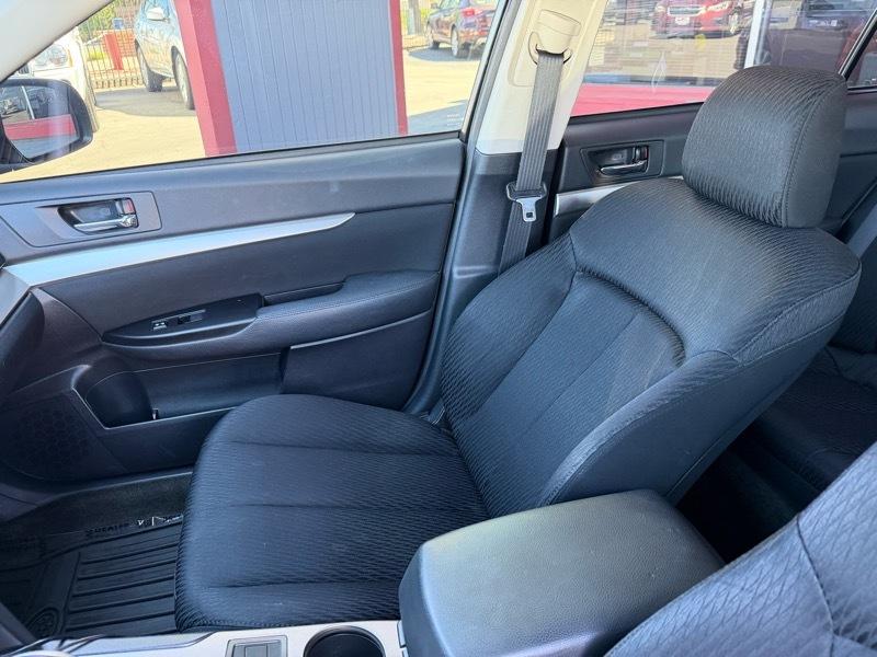 Subaru Legacy 2.5i Premium 2012