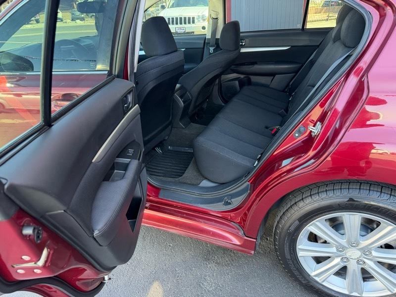 Subaru Legacy 2.5i Premium 2012