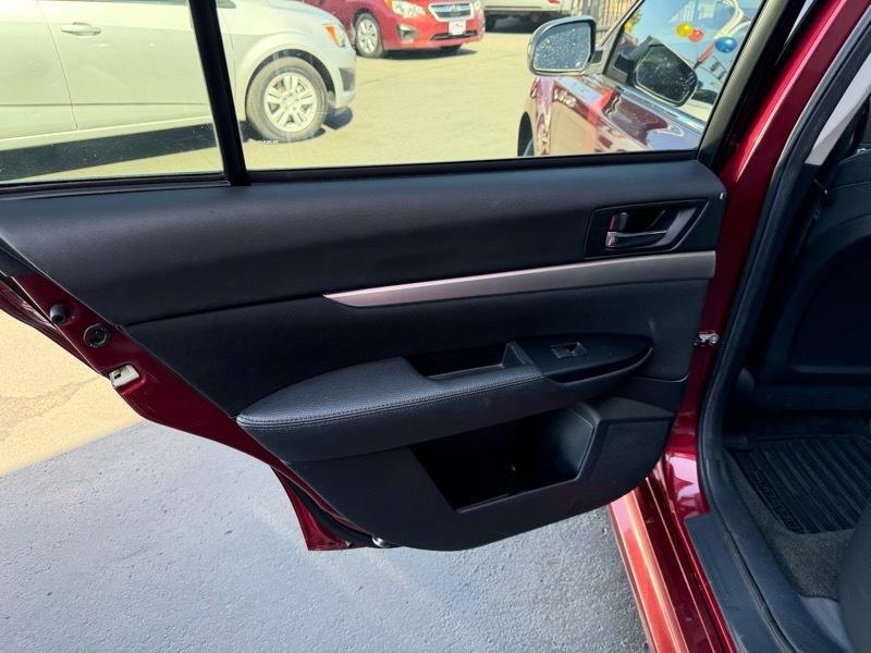 Subaru Legacy 2.5i Premium 2012