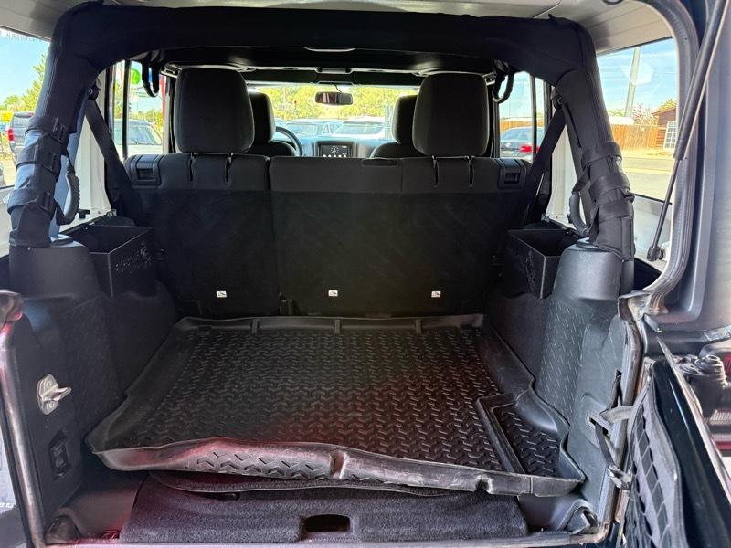 Jeep Wrangler Unlimited Sport 4WD 2015
