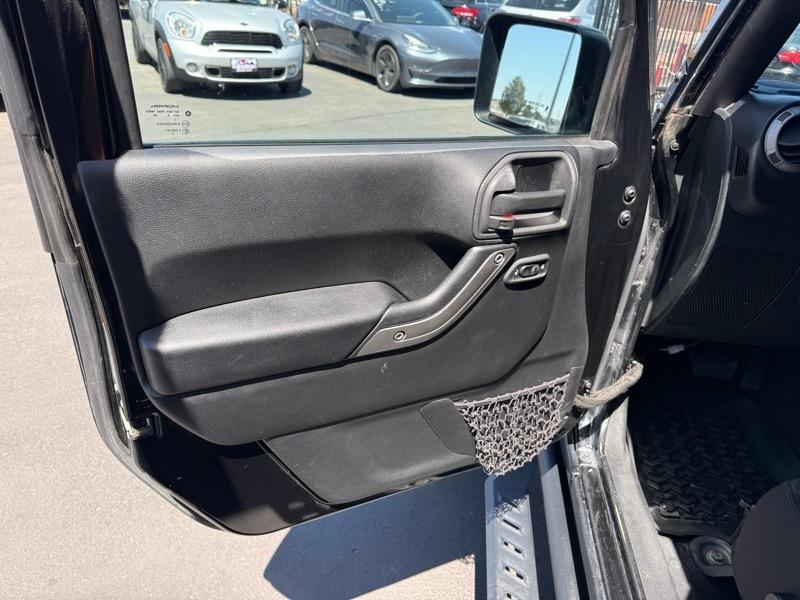 Jeep Wrangler Unlimited Sport 4WD 2015