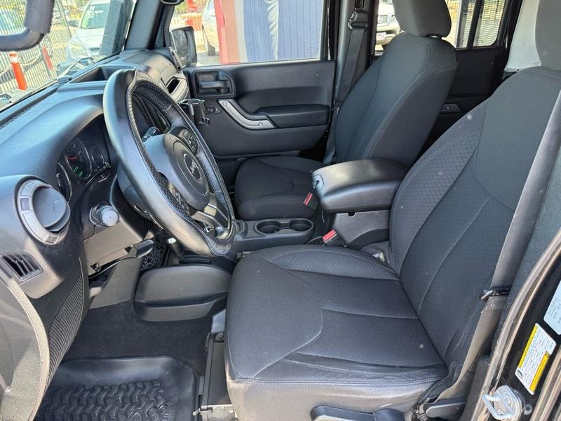 Jeep Wrangler Unlimited Sport 4WD 2015
