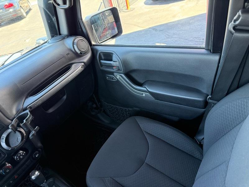 Jeep Wrangler Unlimited Sport 4WD 2015