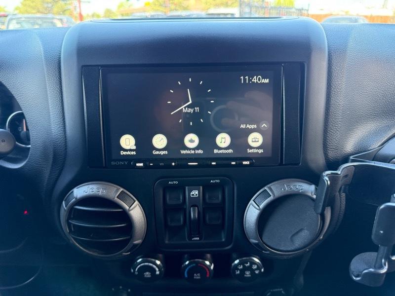 Jeep Wrangler Unlimited Sport 4WD 2015