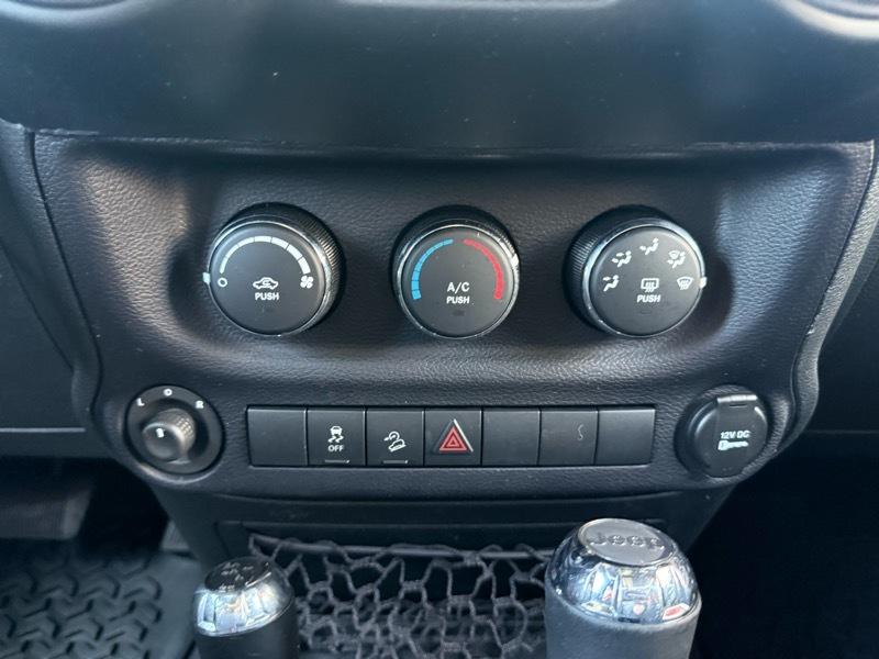 Jeep Wrangler Unlimited Sport 4WD 2015