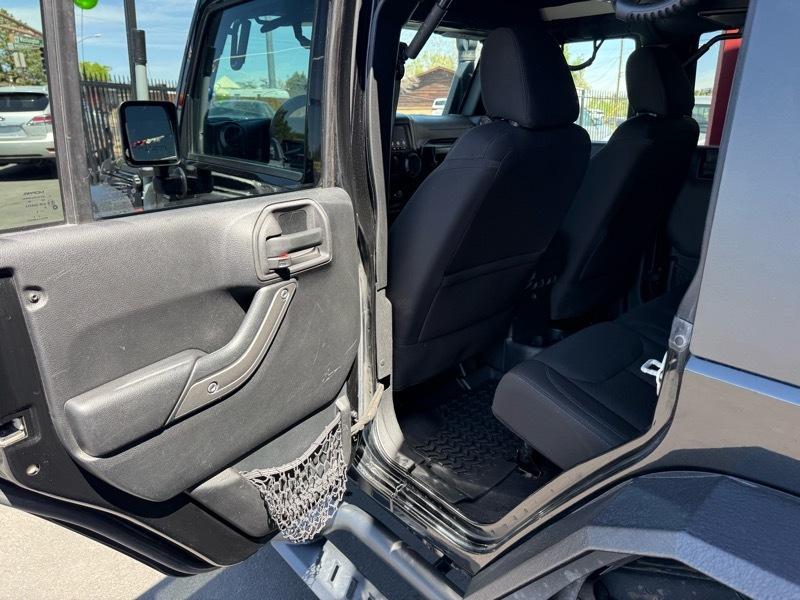 Jeep Wrangler Unlimited Sport 4WD 2015