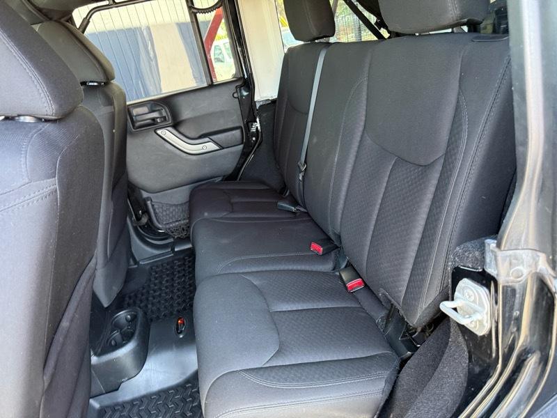 Jeep Wrangler Unlimited Sport 4WD 2015