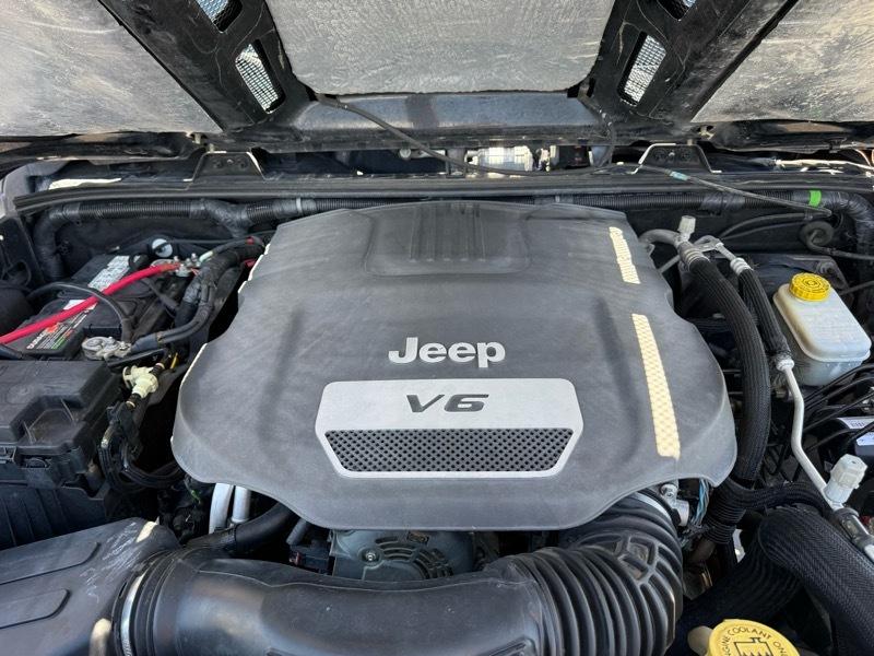 Jeep Wrangler Unlimited Sport 4WD 2015