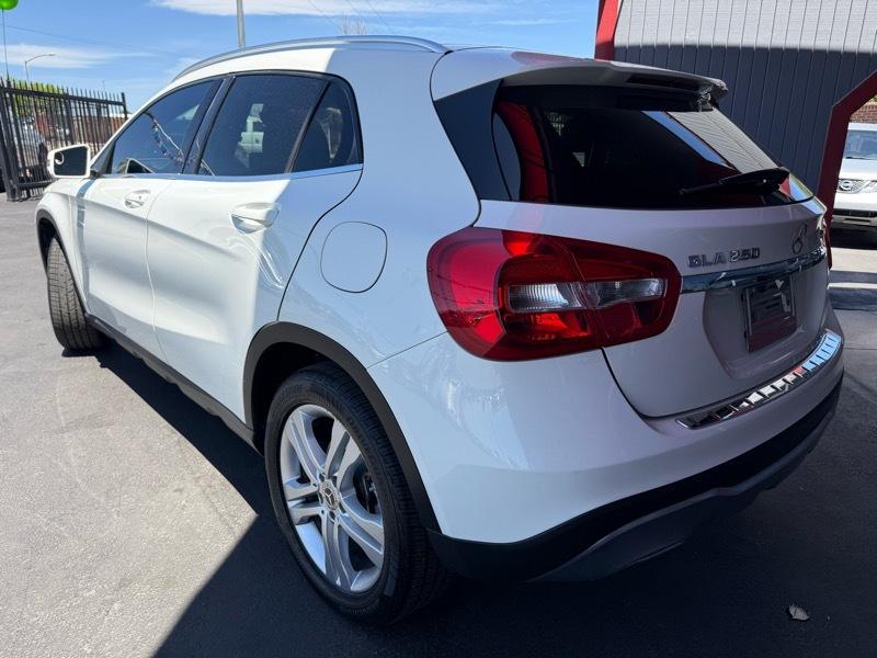 Mercedes-Benz GLA-Class GLA250 4MATIC 2018
