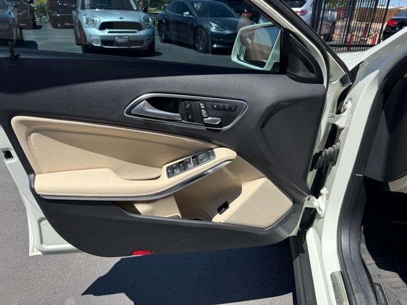 Mercedes-Benz GLA-Class GLA250 4MATIC 2018
