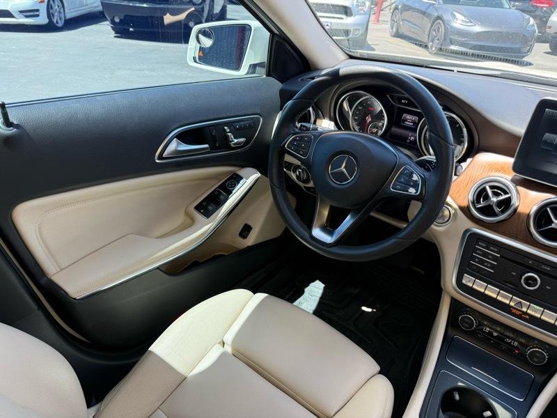 Mercedes-Benz GLA-Class GLA250 4MATIC 2018