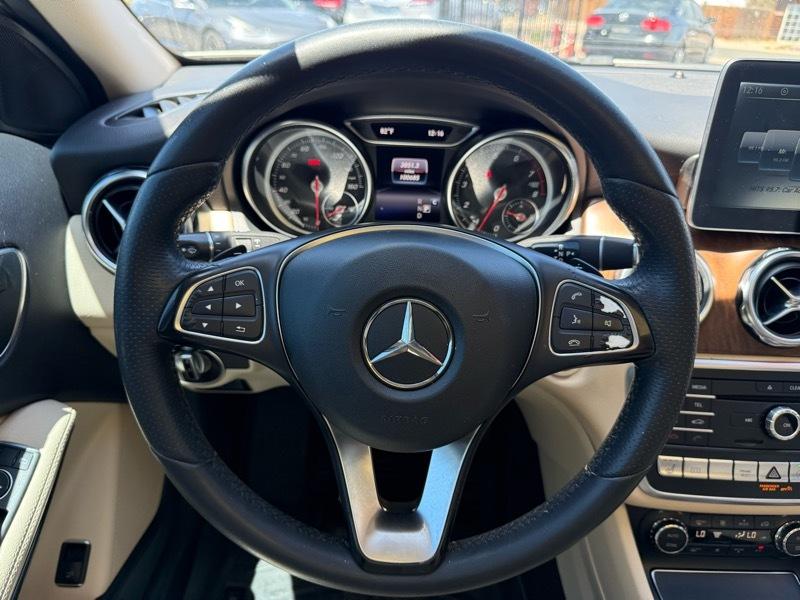 Mercedes-Benz GLA-Class GLA250 4MATIC 2018