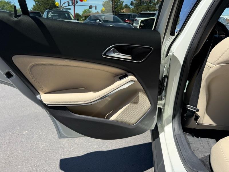 Mercedes-Benz GLA-Class GLA250 4MATIC 2018