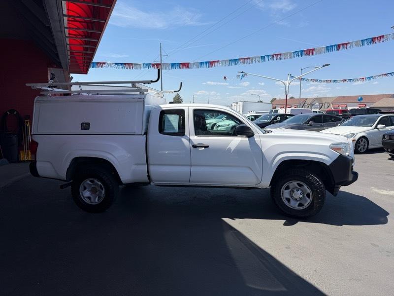 Toyota Tacoma SR5 Access Cab I4 6AT 2WD 2016