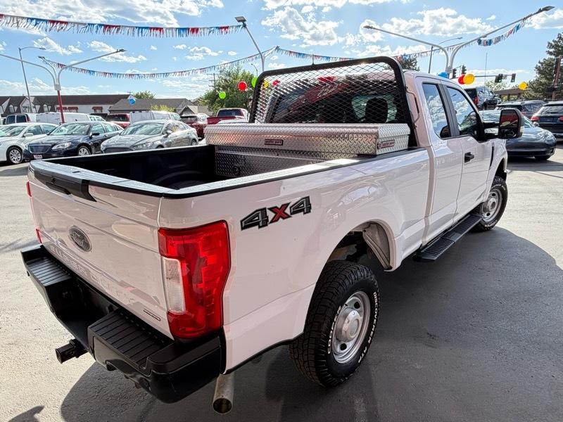 Ford F-250 SD XL SuperCab 4WD 2017