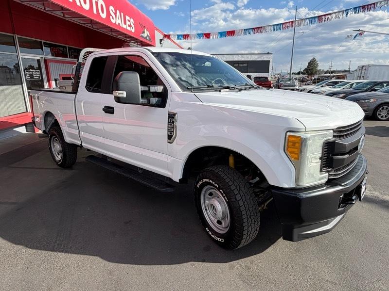 Ford F-250 SD XL SuperCab 4WD 2017