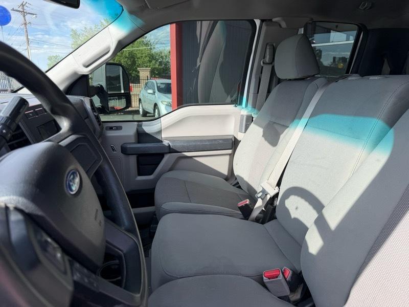 Ford F-250 SD XL SuperCab 4WD 2017
