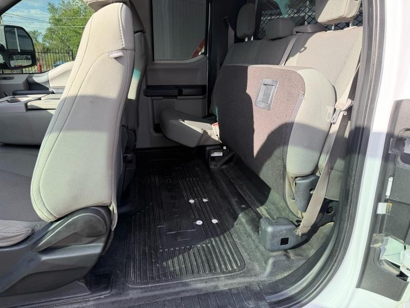 Ford F-250 SD XL SuperCab 4WD 2017