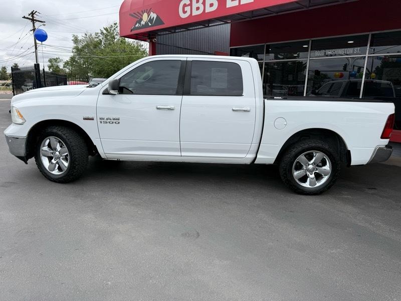 RAM 1500 SLT Crew Cab SWB 4WD 2016
