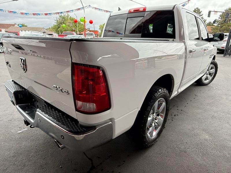 RAM 1500 SLT Crew Cab SWB 4WD 2016