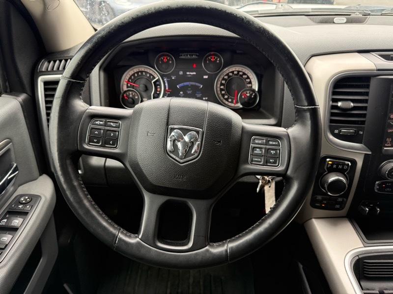 RAM 1500 SLT Crew Cab SWB 4WD 2016