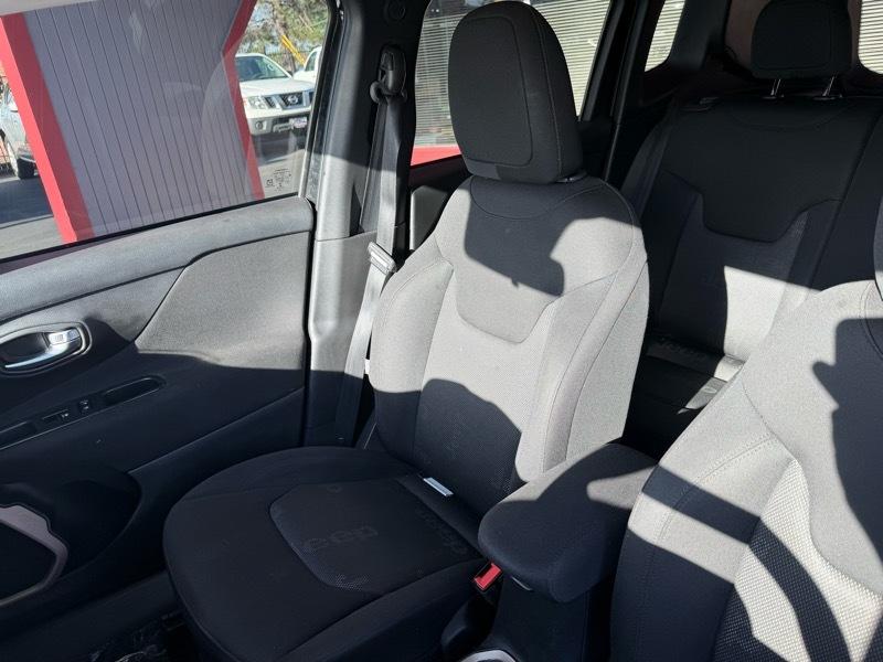 Jeep Renegade Sport 4WD 2015