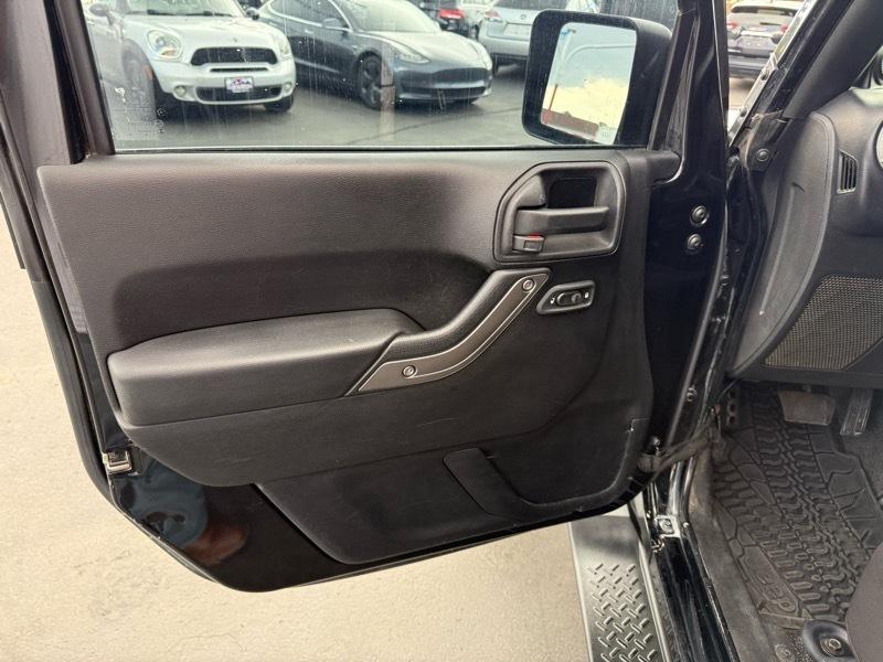 Jeep Wrangler Unlimited Sport 4WD 2013
