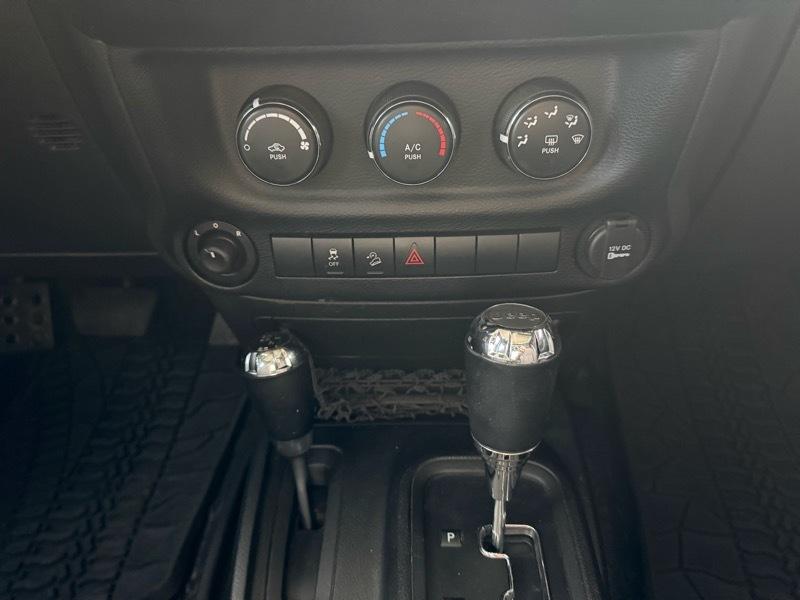 Jeep Wrangler Unlimited Sport 4WD 2013