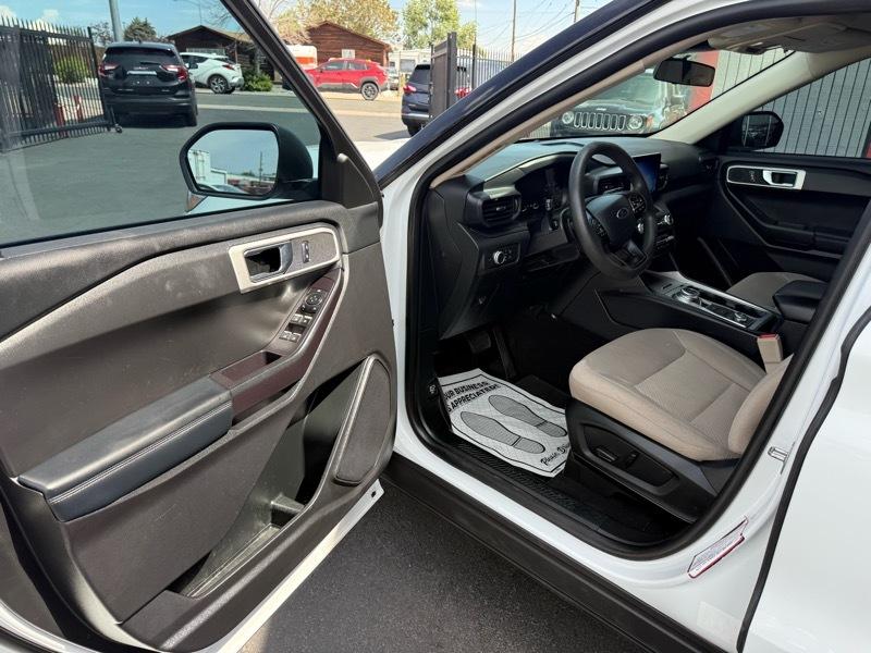 Ford Explorer Base AWD 2020