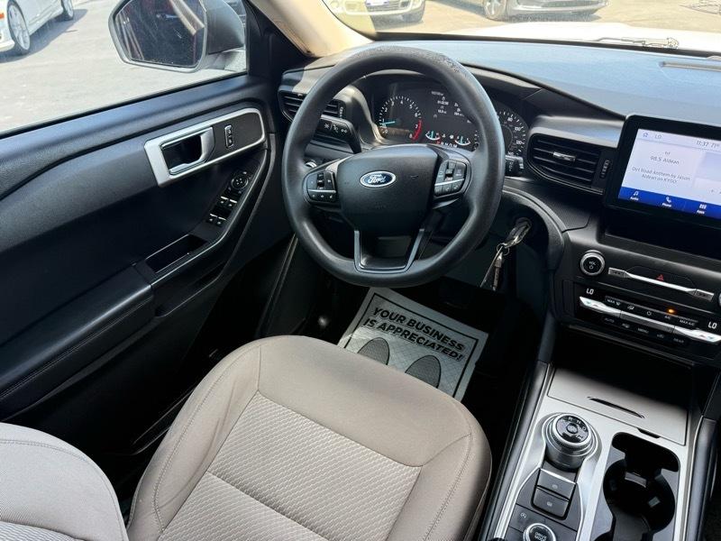 Ford Explorer Base AWD 2020