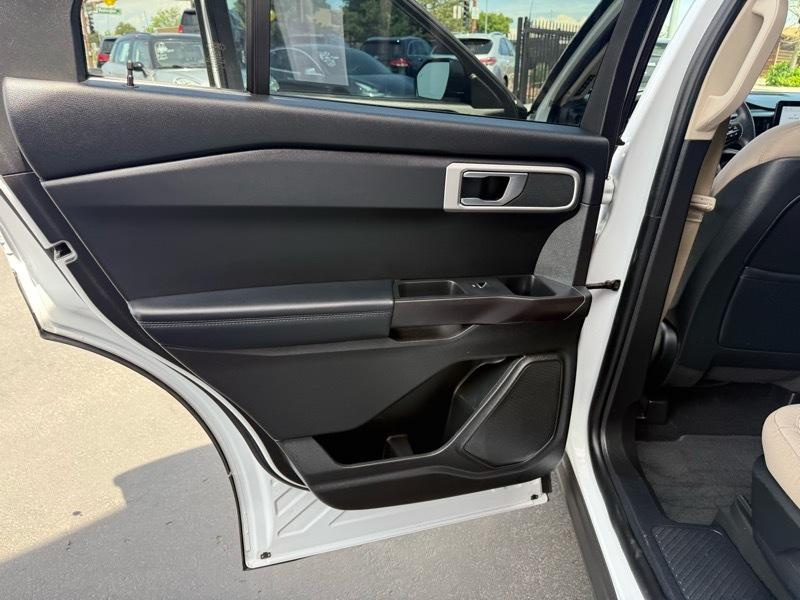 Ford Explorer Base AWD 2020
