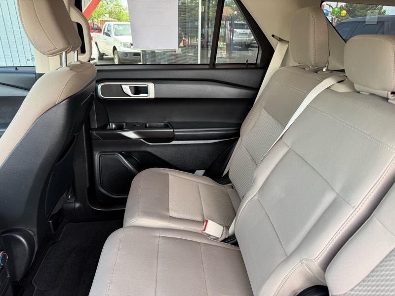 Ford Explorer Base AWD 2020