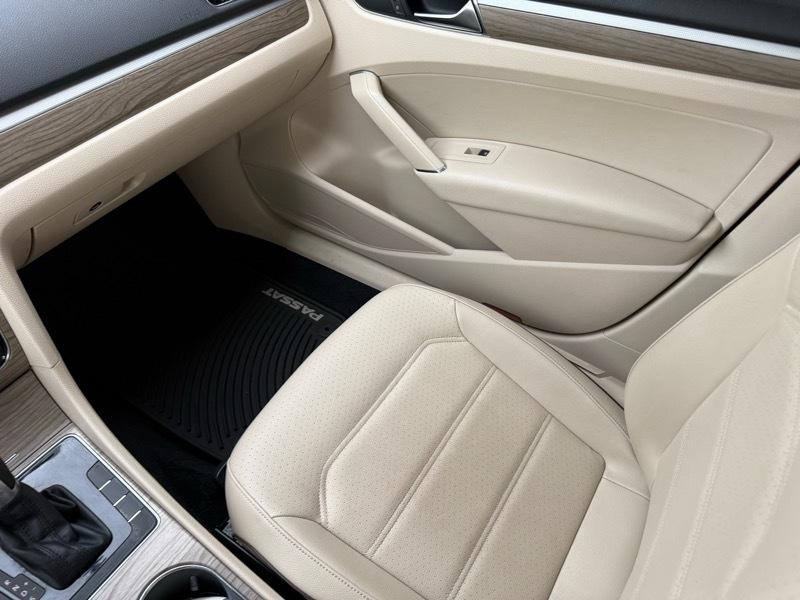 Volkswagen Passat SE 6A 2017