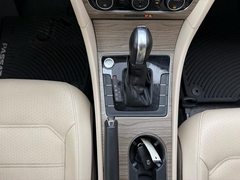 Volkswagen Passat SE 6A 2017