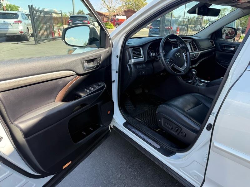 Toyota Highlander Limited AWD 2019