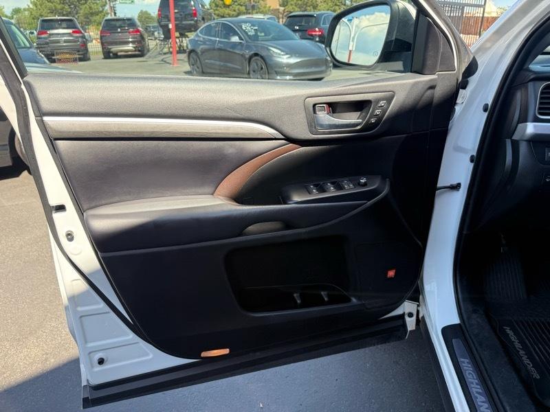 Toyota Highlander Limited AWD 2019
