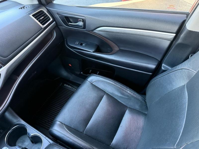 Toyota Highlander Limited AWD 2019