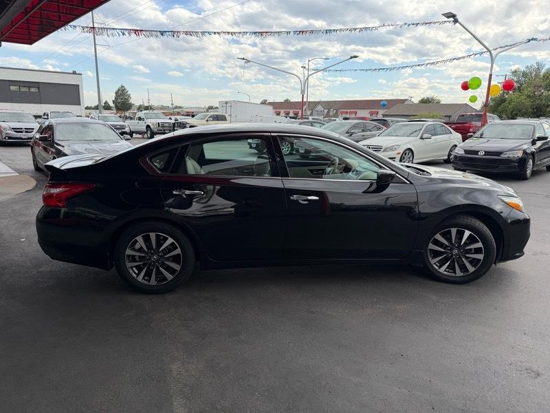 Nissan Altima 2.5 SV 2016