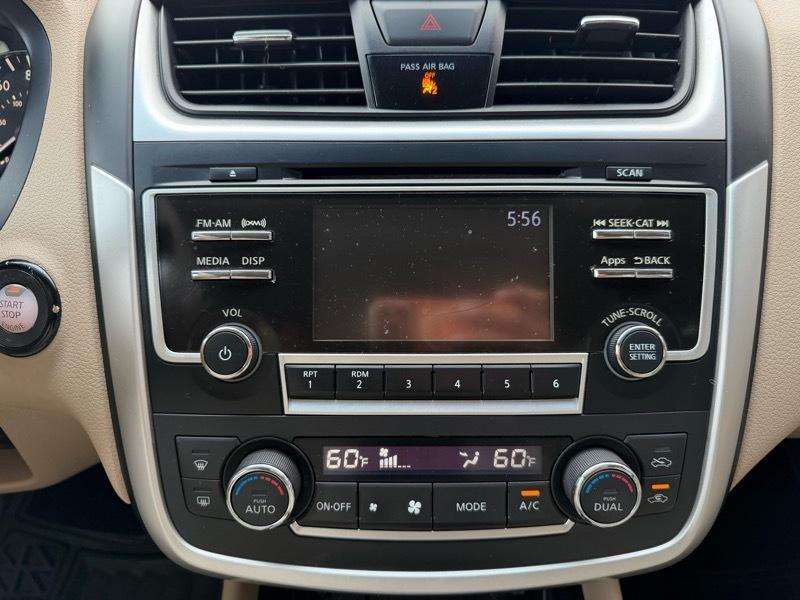 Nissan Altima 2.5 SV 2016