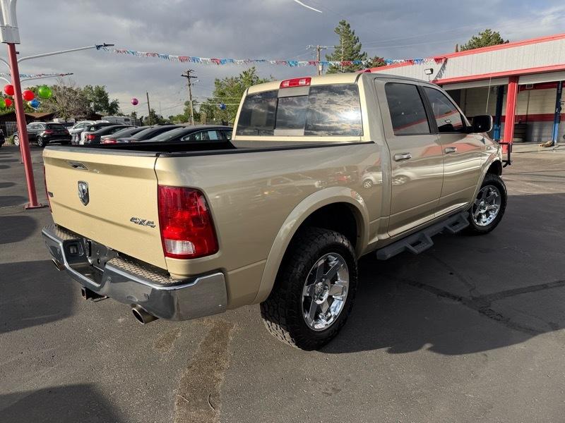 Dodge 1500 Laramie Crew Cab 4WD 2011