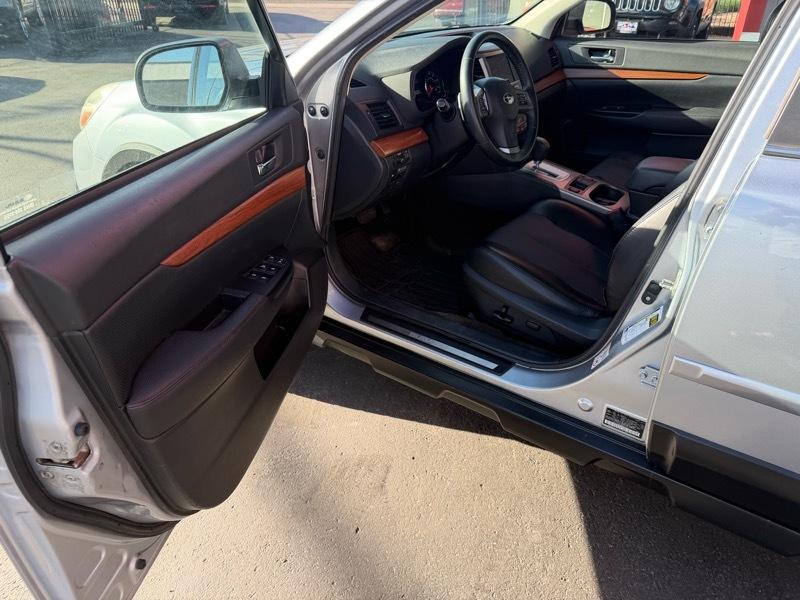 Subaru Outback 2.5i Limited 2014